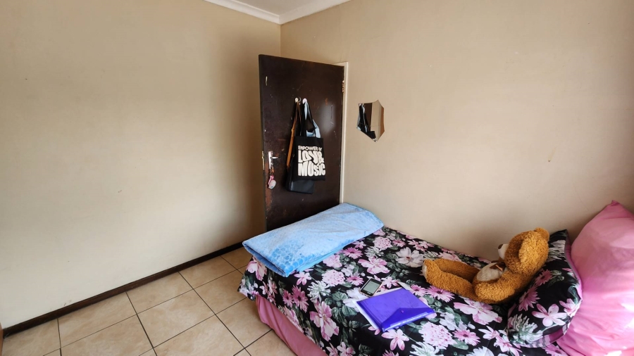 12 Bedroom Property for Sale in Brandwag Free State